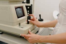 Diagnostic eye equipment